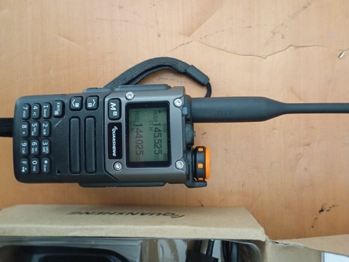 Walkie talkie - walkie,